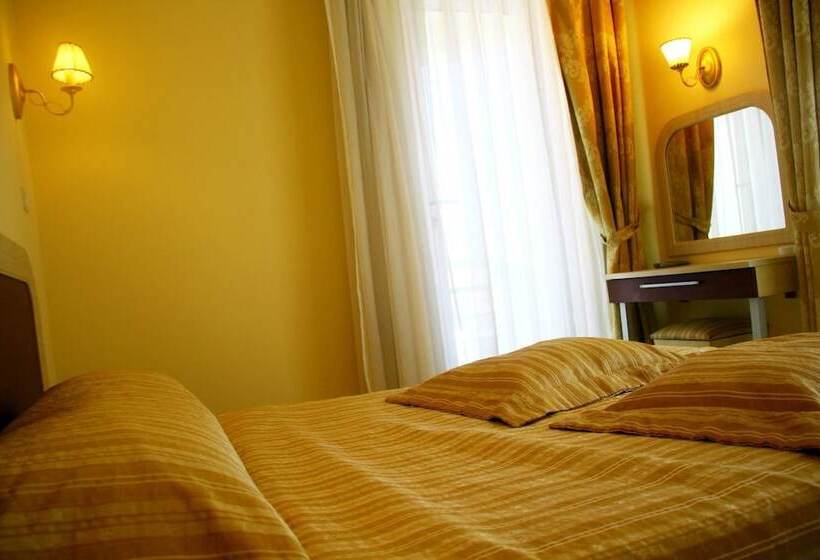 Suíte Familiar, Isik Otel