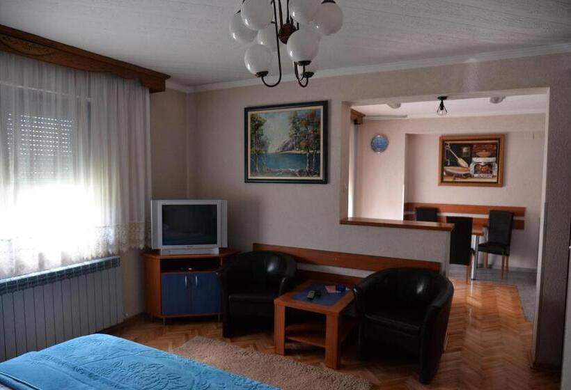 اتاق استاندارد یک نفره, Motel Krstac