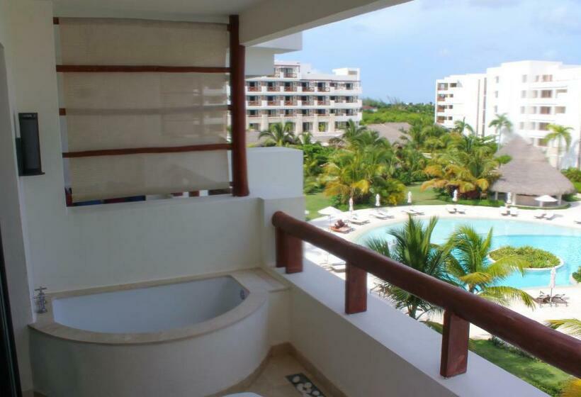 سوئیت جونیور با تخت بزرگ, Secrets Cap Cana Resort & Spa - Adults Only - All Inclusive