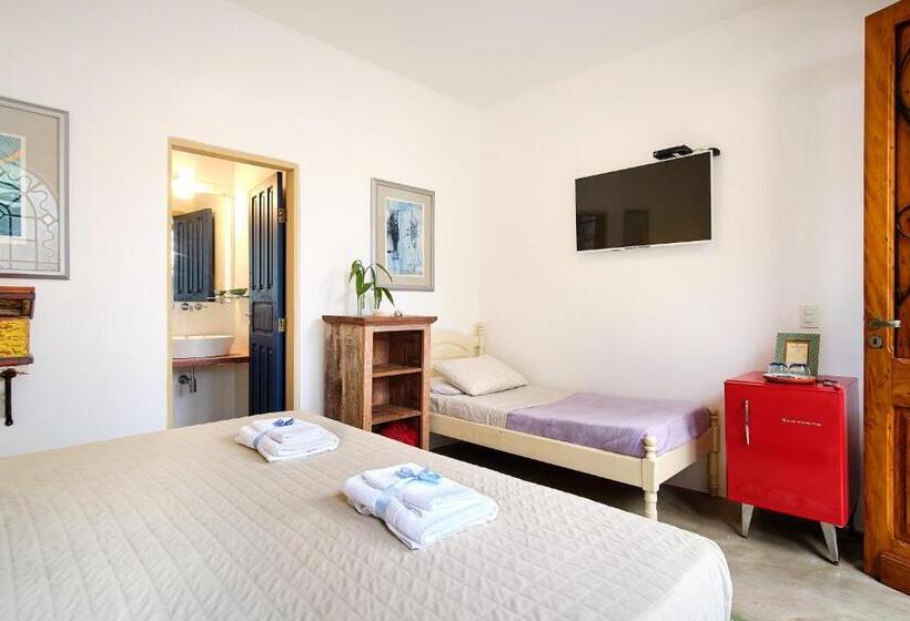 Quarto Triplo Superior, Pousada Pontal Gardens