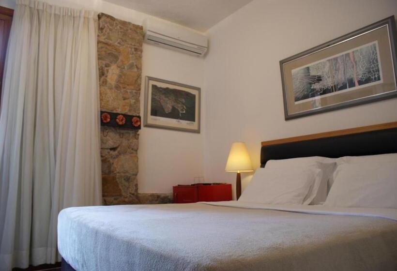 Quarto Estandar com Hidromassagem, Pousada Pontal Gardens