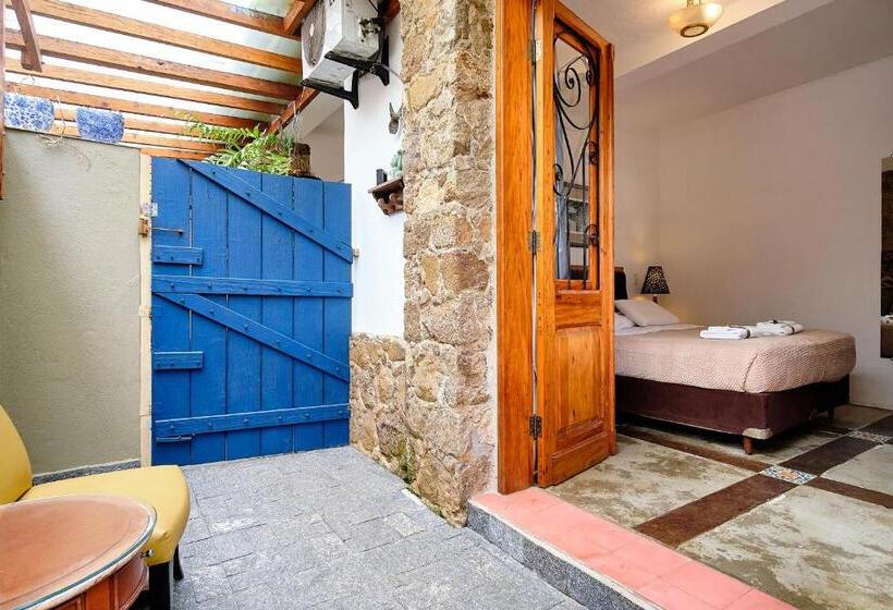 Quarto Estandar com Hidromassagem, Pousada Pontal Gardens