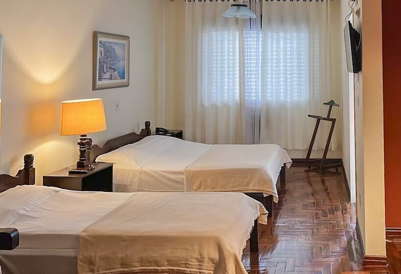 스탠다드 트리플 룸, Tri Hotel Lajeado