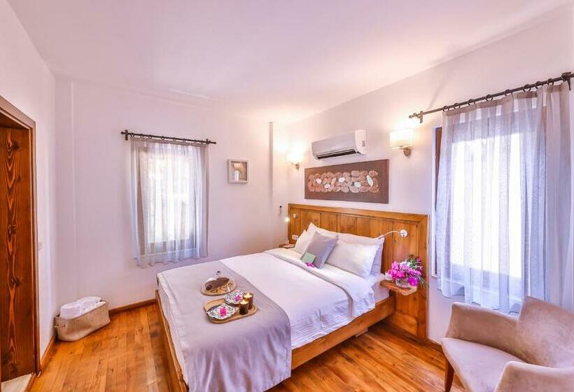 اتاق استاندارد, Old Town Hotel Kalkan