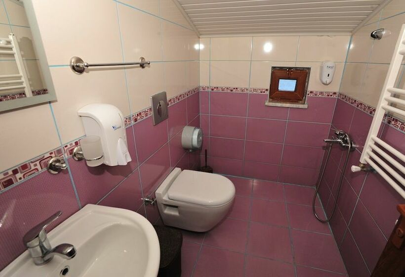 Quarto Estandar, Cam Motel
