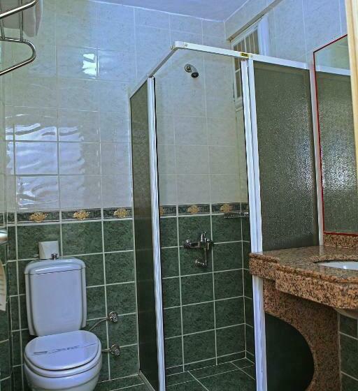 Quarto Triplo Estandar, Heritage By Cimen