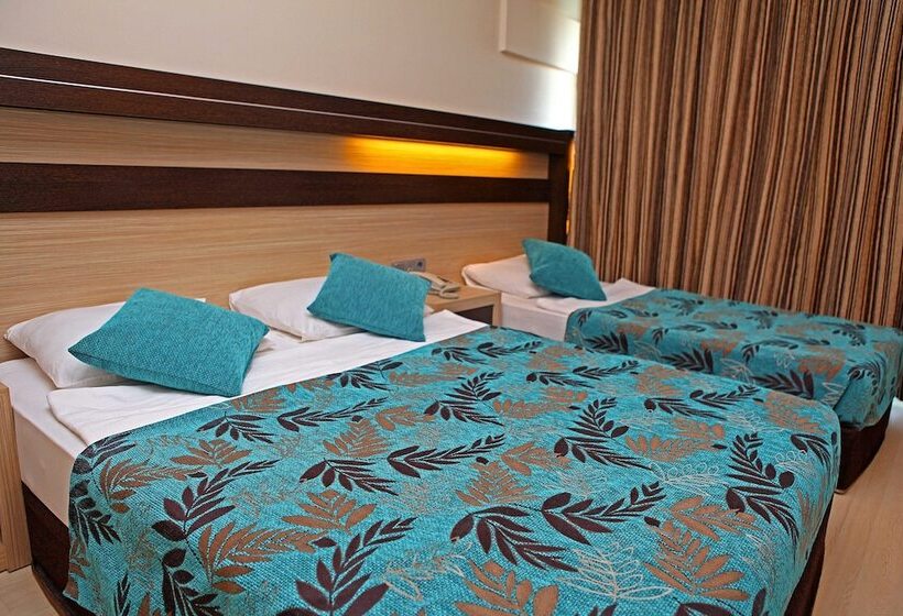 Quarto Triplo Estandar, Heritage By Cimen