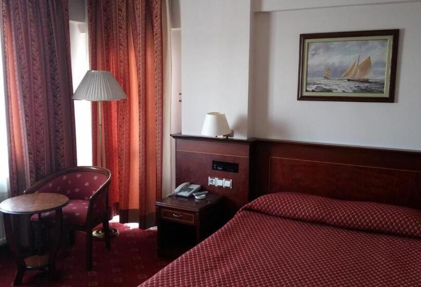 Standard Triple Room, Ozilhan