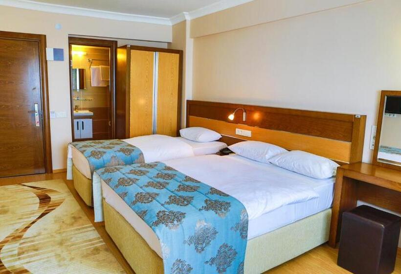 Triple Room Sea View, Perla