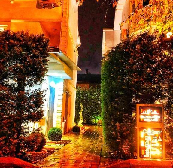 اتاق اکونومی, Senler Boutique