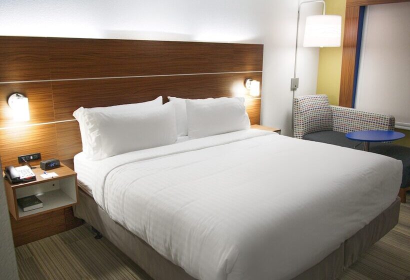 스탠다드 룸, Holiday Inn Express & Suites Moore, An Ihg