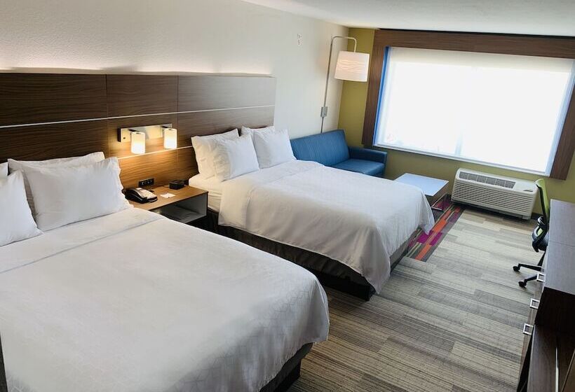 스위트, Holiday Inn Express & Suites Moore, An Ihg