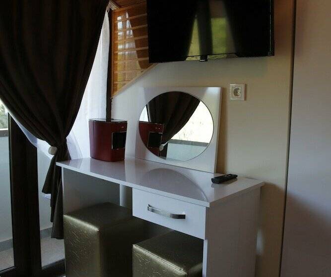 Quarto Estandar, Parus