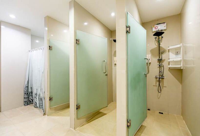 스탠다드 룸 2층 침대, The Bedrooms Hostel Pattaya