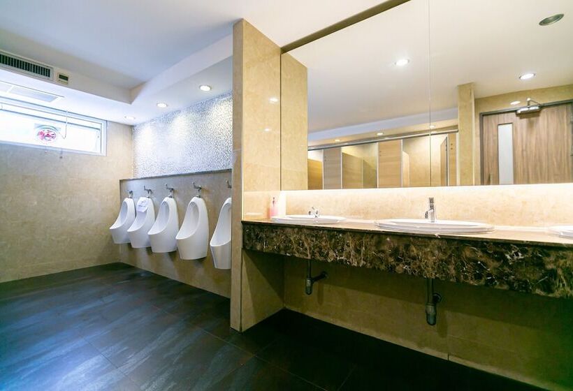 스탠다드 룸 2층 침대, The Bedrooms Hostel Pattaya