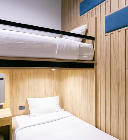 스탠다드 룸 2층 침대, The Bedrooms Hostel Pattaya