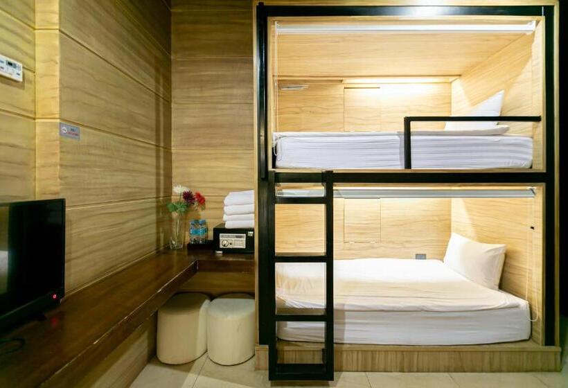 패밀리 룸, The Bedrooms Hostel Pattaya
