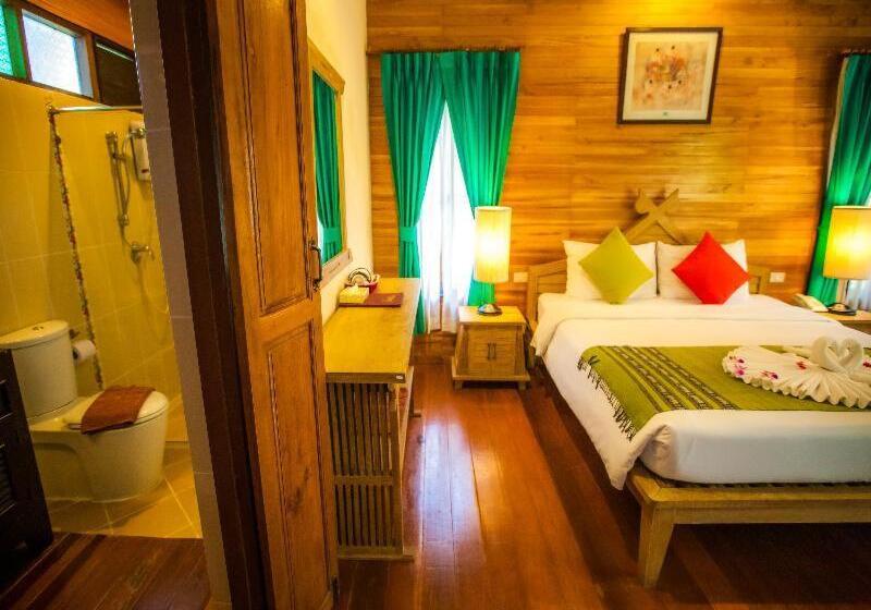 Номер Стандарт, Natural Park Resort Pattaya