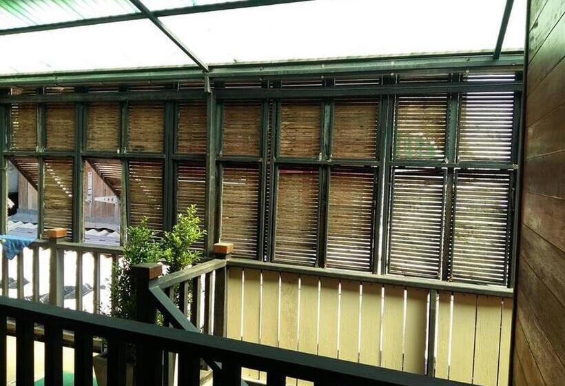 バス共有のスタンダードルーム, Chommuang Guest House