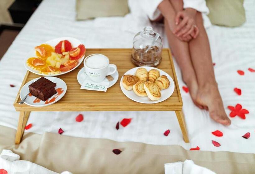 اتاق استاندارد چهار تخته, Garni Hotel Zen