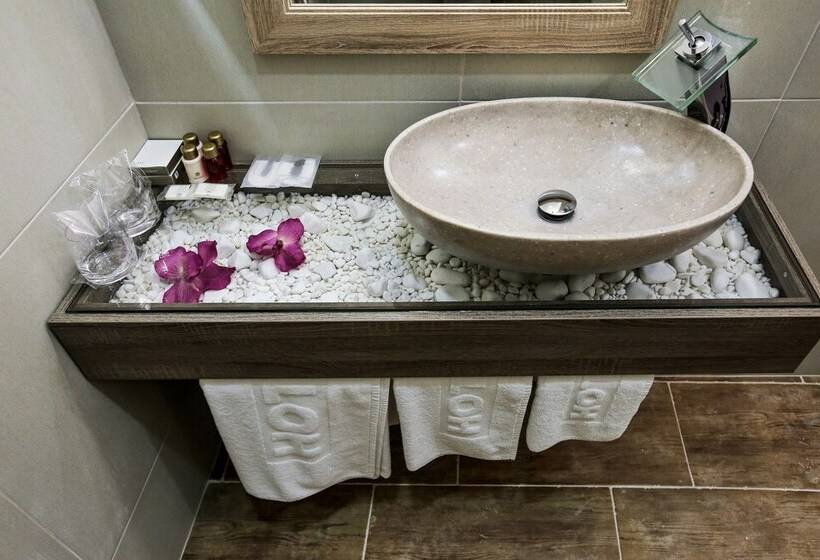اتاق استاندارد چهار تخته, Garni Hotel Zen
