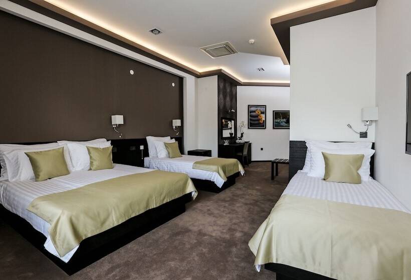 اتاق استاندارد چهار تخته, Garni Hotel Zen