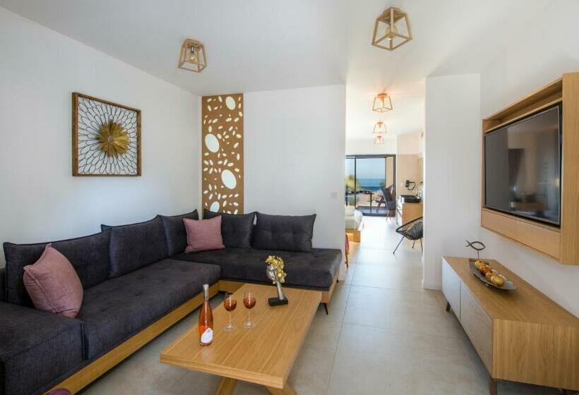 Президентский Люкс, Lilium Luxury Suites