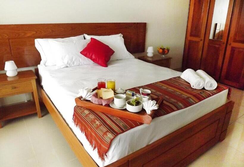 سوئیت جونیور با چشم‌انداز, Del Castillo Plaza Hotel Pucallpa