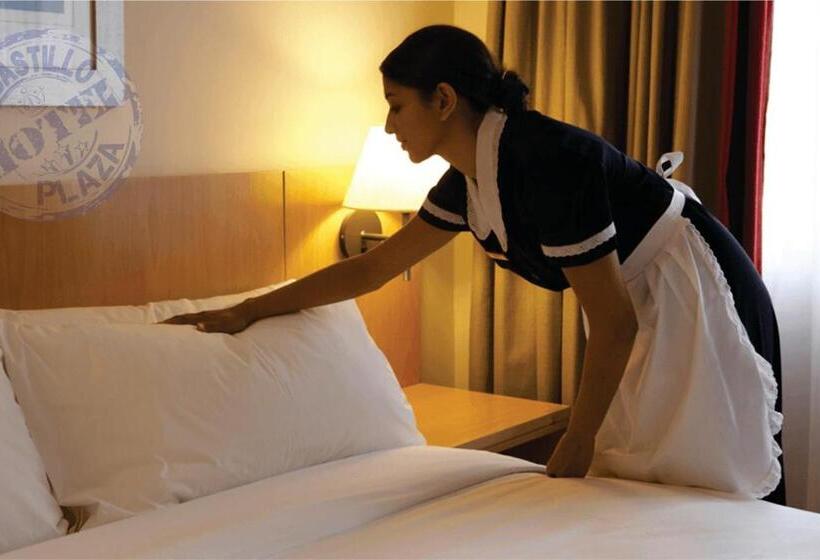 اتاق اجرایی, Del Castillo Plaza Hotel Pucallpa
