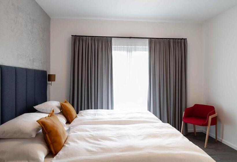 Апартаменты 2 Спальни, Equitana Hotel Resort