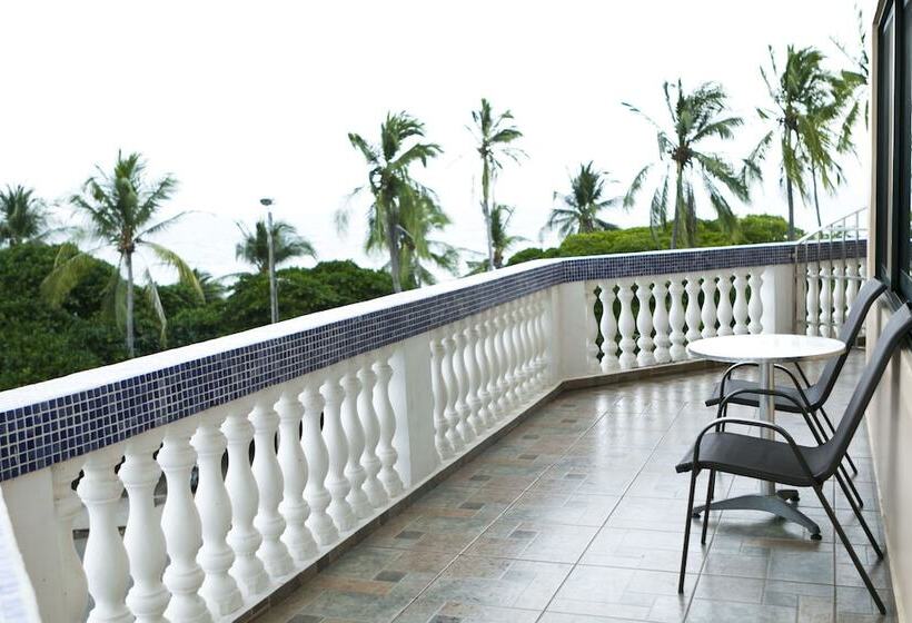 جناح جونيور سرير ملكى, Puntarenas Beach