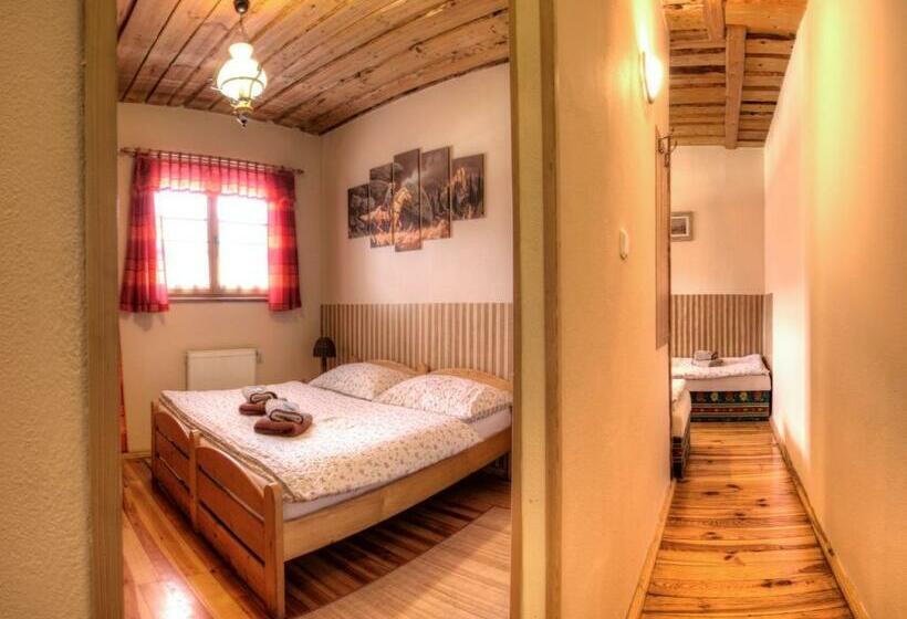 Номер Стандарт, Steak Restaurant Penzion Country Saloon