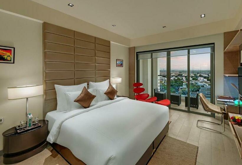 سوئیت دلوکس 2 خوابه, Wyndham Ahmedabad Shela