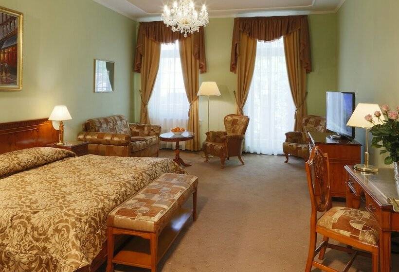 标准间, Bristol Georgy House