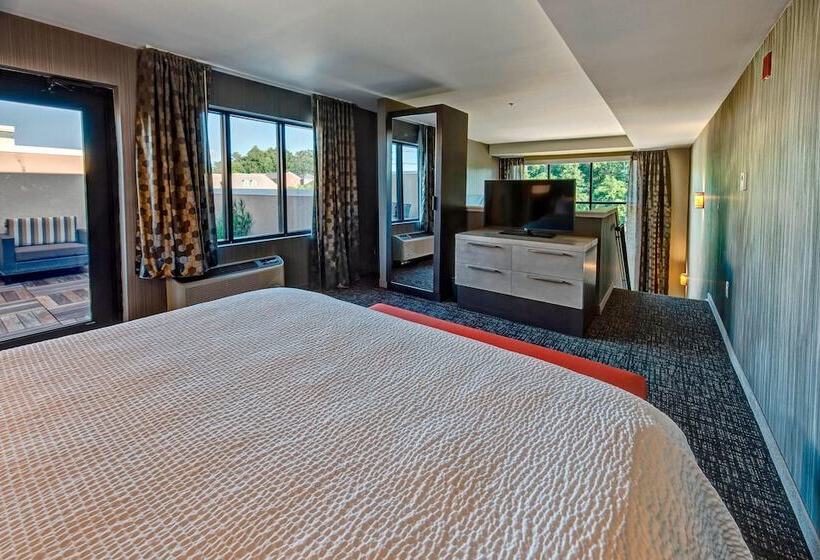 스위트, Courtyard By Marriott Oxford