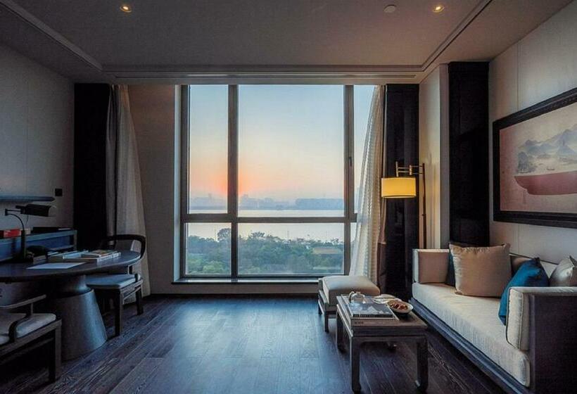 Номер Deluxe Кровать Кинг, Hangzhou Jiutai