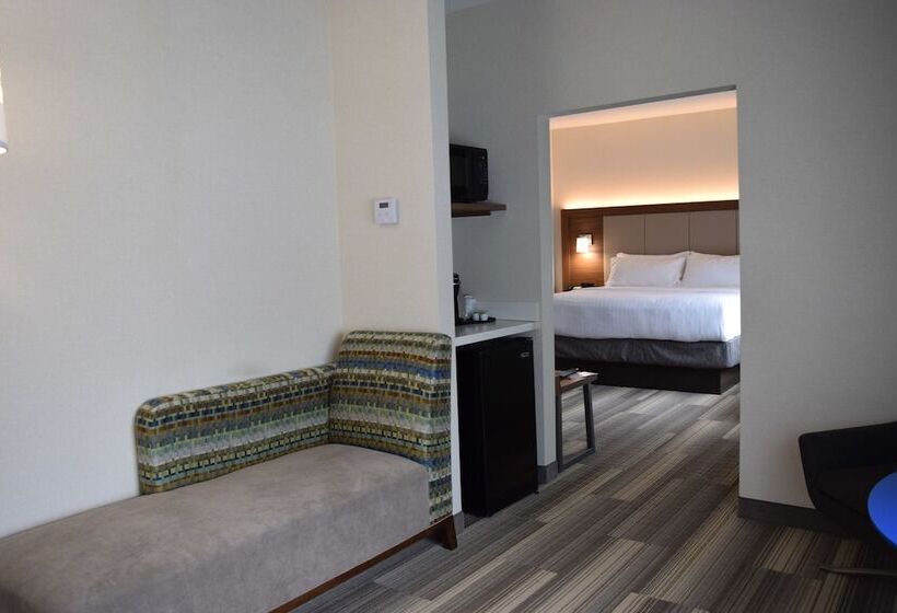 Номер Стандарт, Holiday Inn Express & Suites   Ithaca, An Ihg