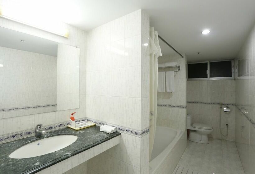 标准单人间, Naz Garden