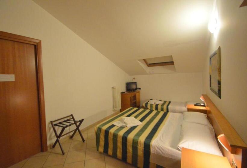 Номер Стандарт, Albergo Villa Ada