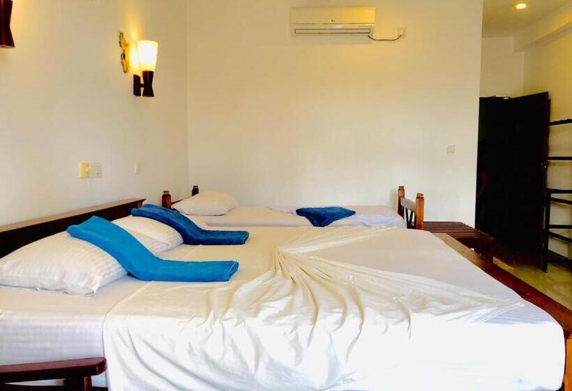Трехместный Номер Deluxe, Mirissa Beach Inn