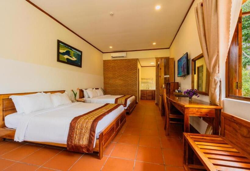 اتاق خانوادگی با چشم‌انداز باغ, The Garden House Phu Quoc Resort