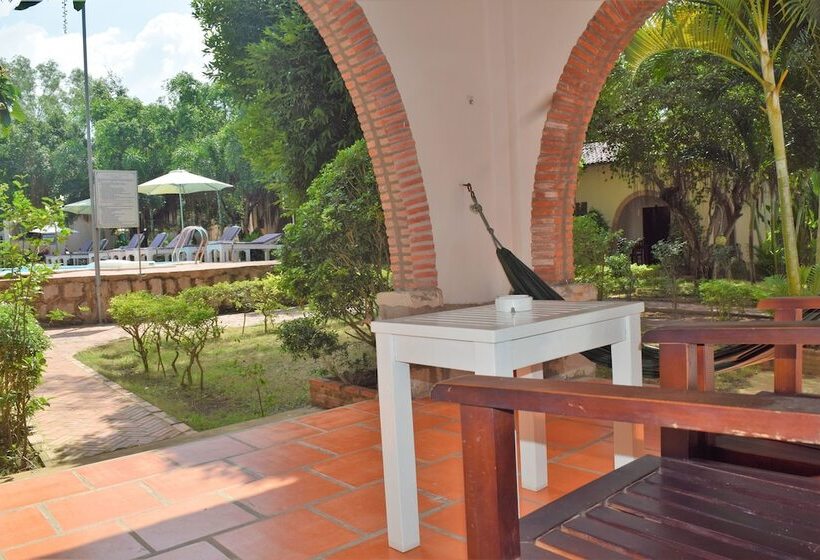 بنگله خانوادگی, Diadem Resort