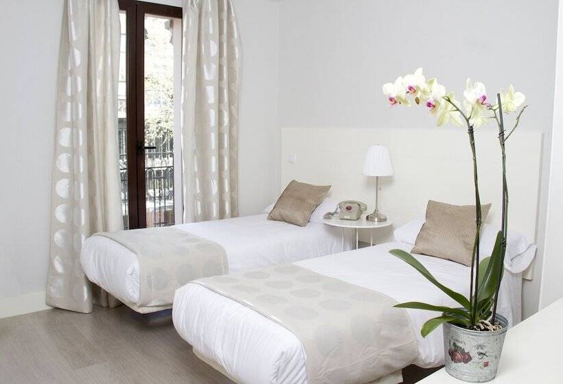 اتاق استاندارد, 8rooms Madrid