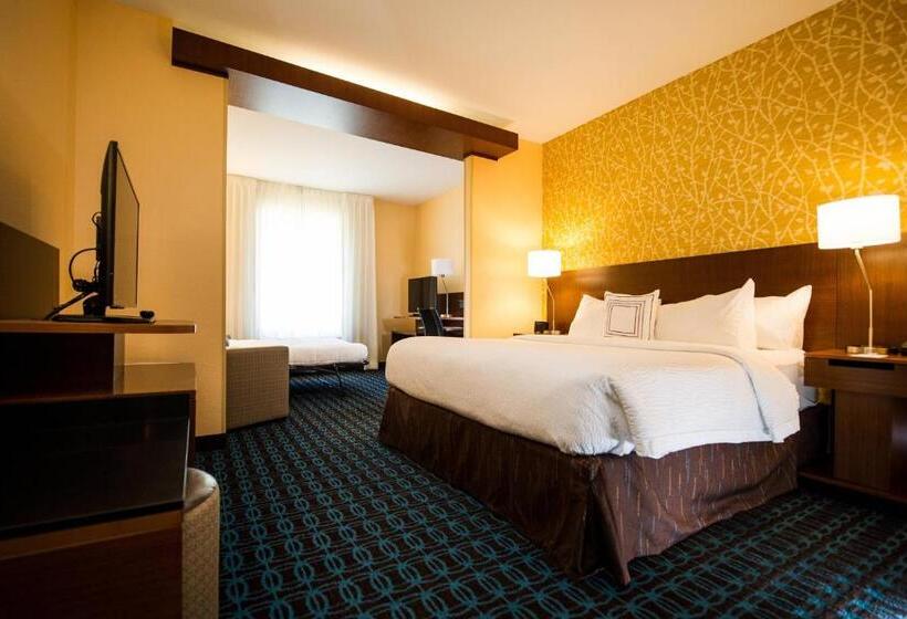 스위트 킹사이즈 침대, Fairfield By Marriott Cambridge