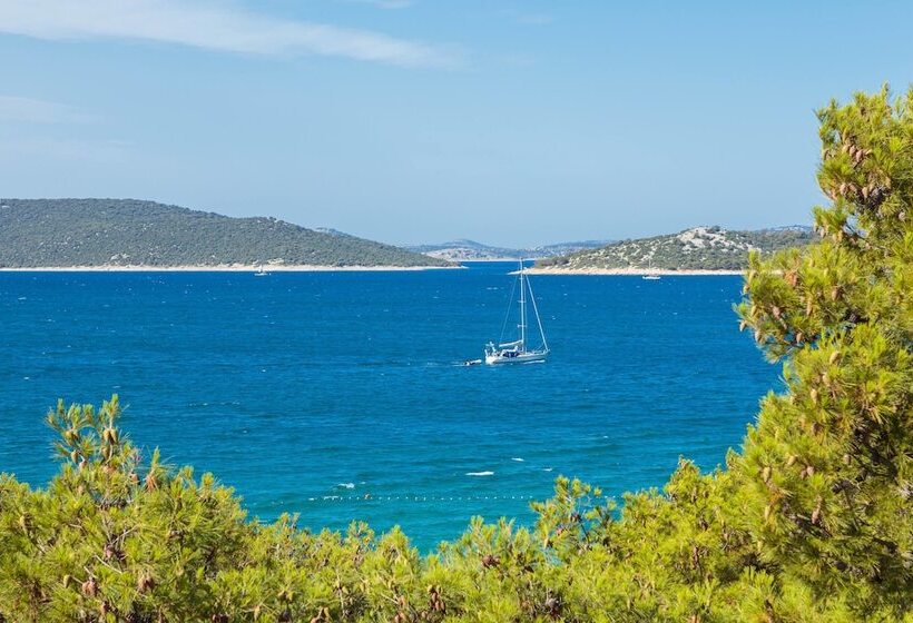 اتاق کلاسیک با چشم‌انداز دریا, Villas Arausana & Antonina