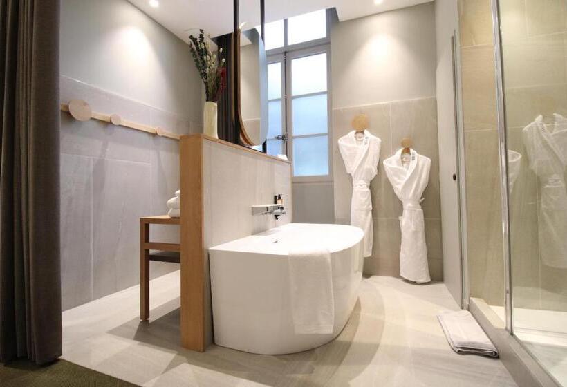 سوییت سوپریور, Mihotel Sala