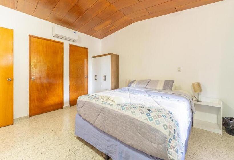اتاق لوکس خانوادگی, Volcano Hostal Y Restaurante