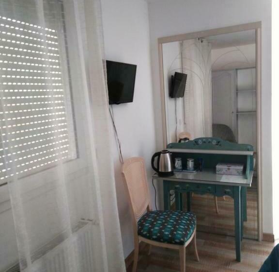 Номер Стандарт, Chambre D'hôtes Du Bois Joli