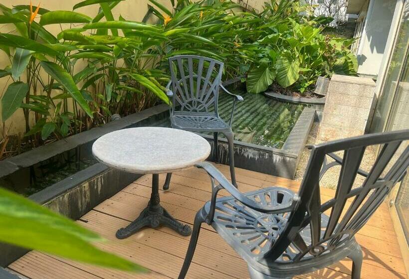 اتاق استاندارد با چشم‌انداز باغ, Glenwood City Resort