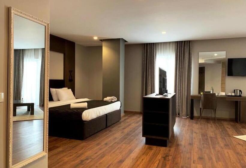 Президентский Люкс, Klajdi Resort & Spa